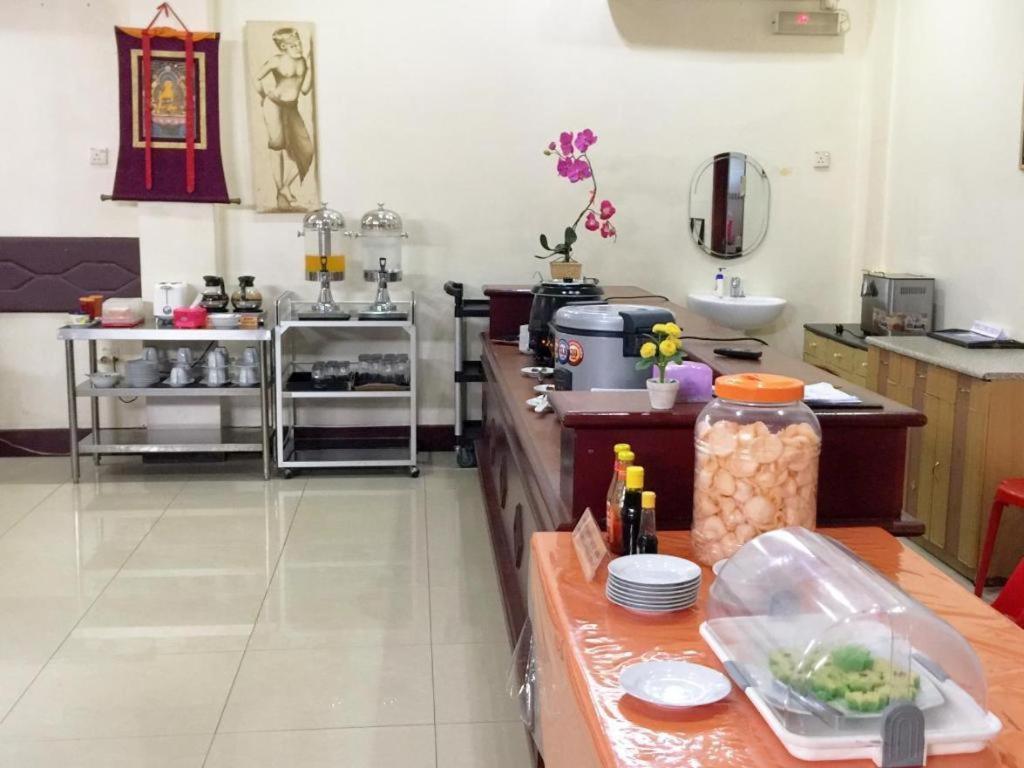 王朝酒店 打拉根 外观 照片